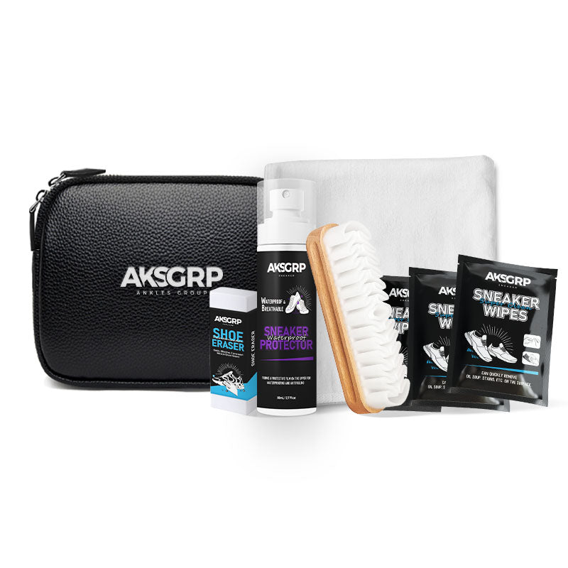 Suede Care Portable Kit (Leather Zipper Bag) [Waterproof Spray/ Suede Shoe Brush/ Eraser/ Wet Wipes/ Towel]